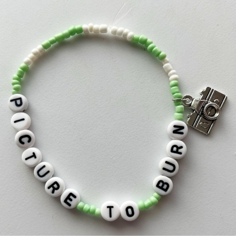 Taylor Swift Eras Tour Friendship Bracelet Picture To Burn Debut w/ Camera Charm